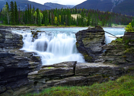 cascade-eau-nature-chamanisme-animisme