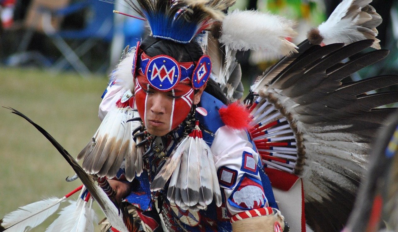 pow-wow-danse-rituelle-amerindienne